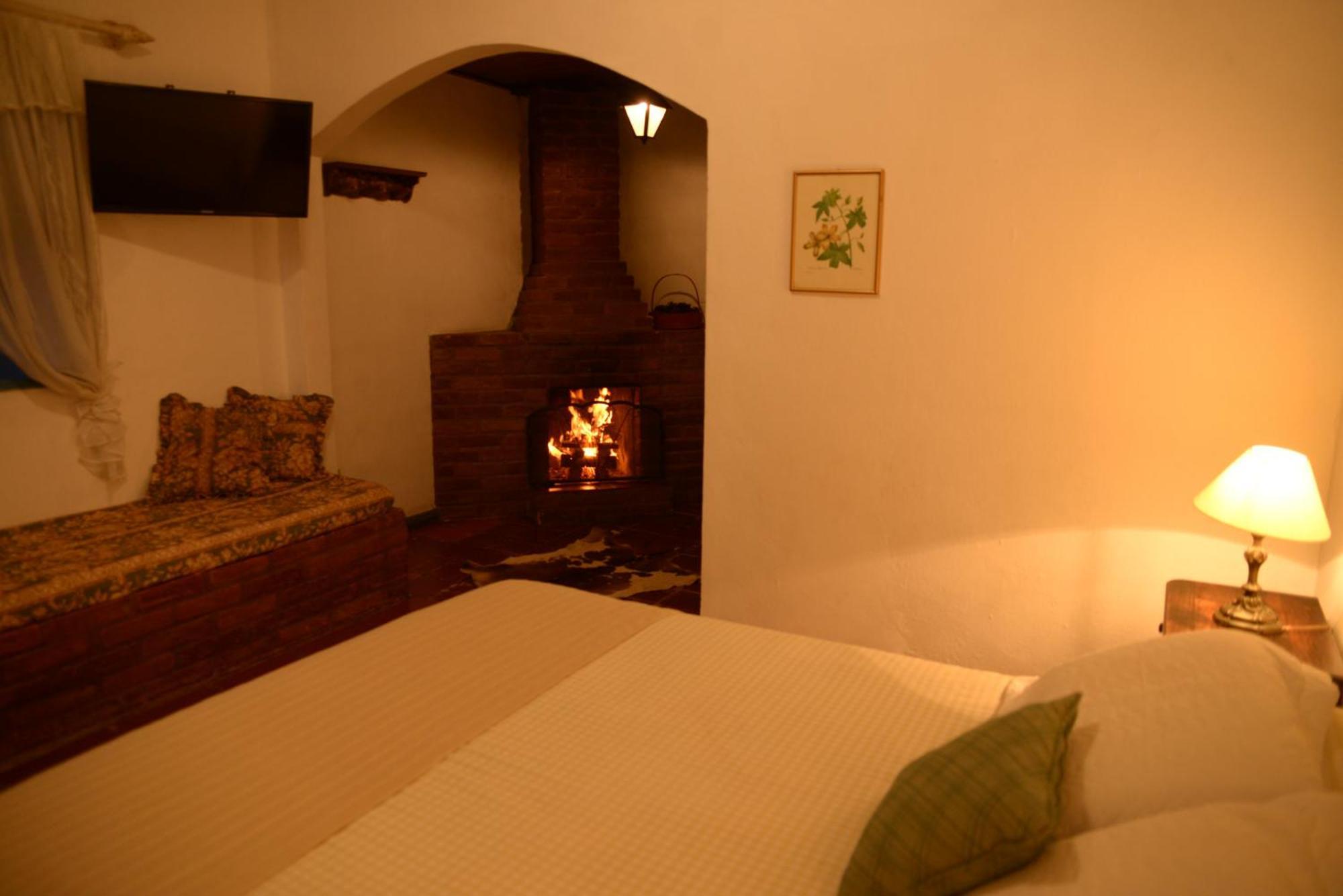 Hotel Pousada Esmeralda Итатиая Экстерьер фото